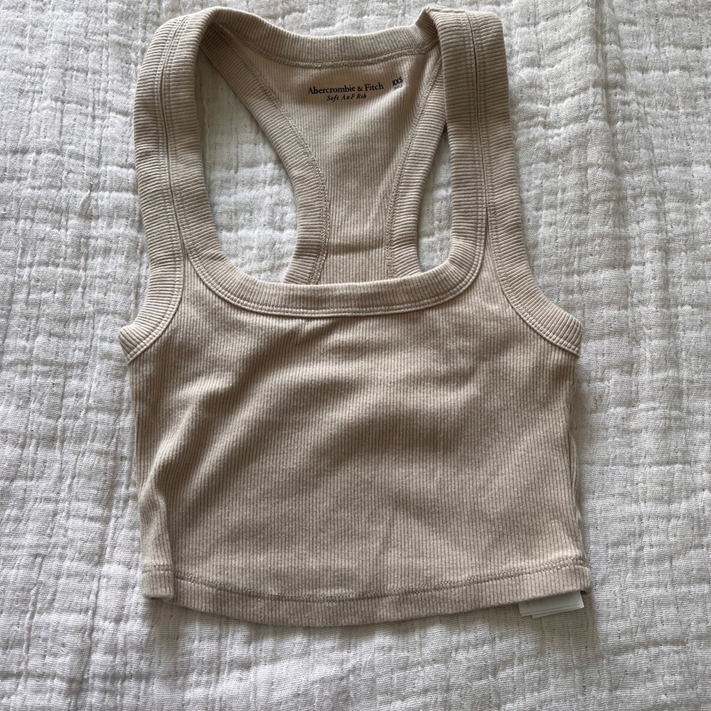 Abercrombie. Crop top. Beige